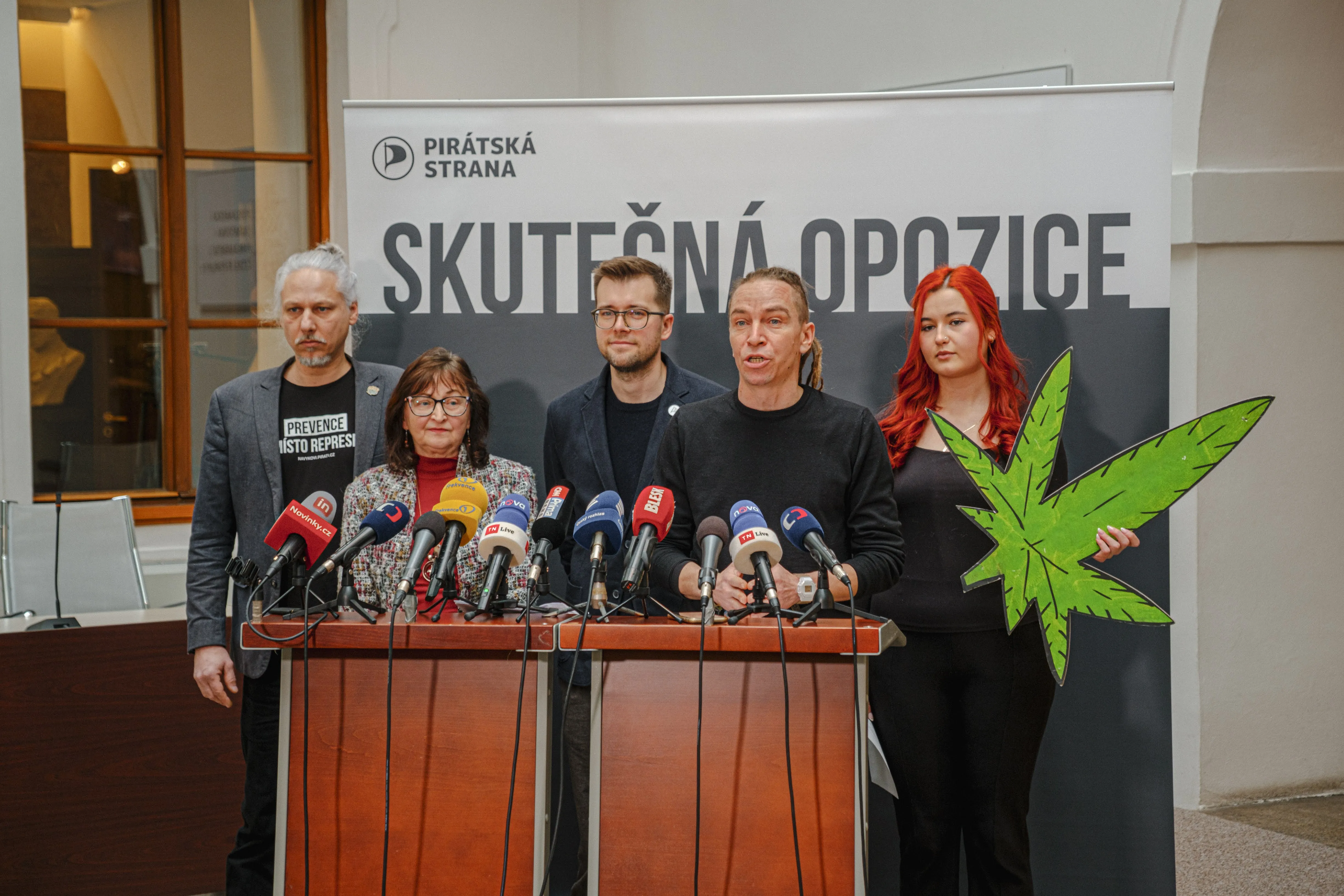 Piráti předložili zákon na legalizaci a zdanění konopí. To by přineslo každý rok až 3 miliardy do zdravotnictví